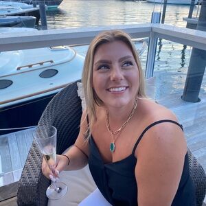 Meet your Posher, Cailla